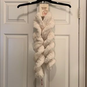 Kohl’s SO white scarf